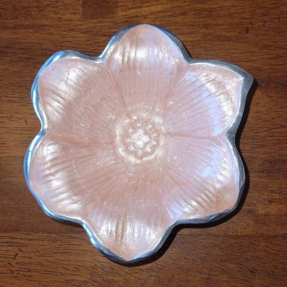 Julia Knight Flower Bowl, New In Box signed Lily 4" Bowl PInk Ice - Picture 1 of 5